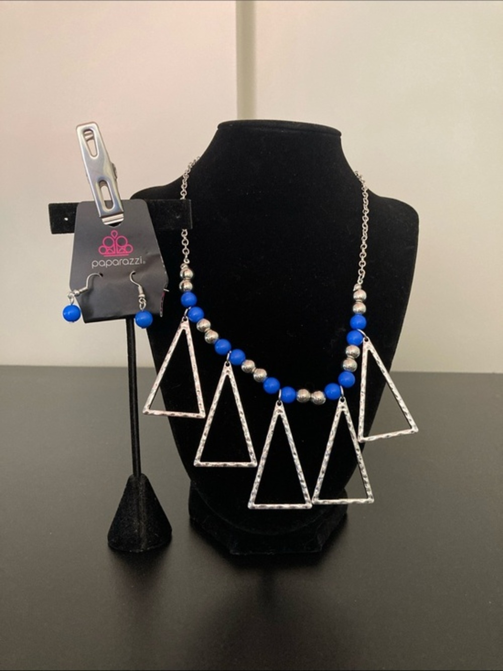 paparazzi Blue & Silver Triangle Bib Necklace with Matching Earrings